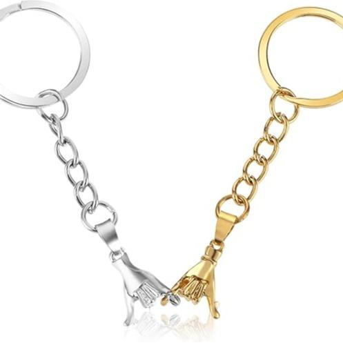 2pcs Pinky Promise Gift Matching Couple Gifts Valentines Day Gifts for Him Her Boyfriend Girlfriend Best Friend Matching Keychains for Couples Wife Husband Birthday Gifts