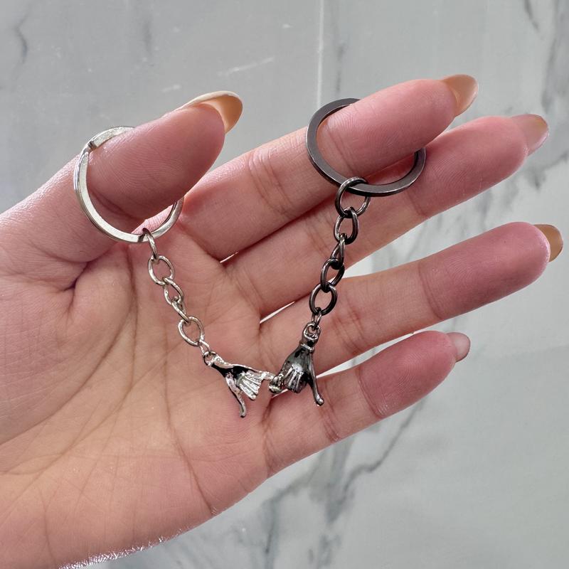 2pcs Pinky Promise Gift Matching Couple Gifts Valentines Day Gifts for Him Her Boyfriend Girlfriend Best Friend Matching Keychains for Couples Wife Husband Birthday Gifts